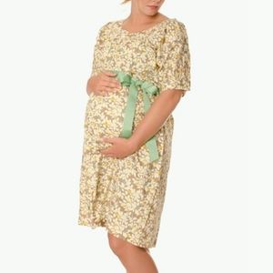 NWOT Purple Berry Stork Tan & Jade Traditional Delivery Gown